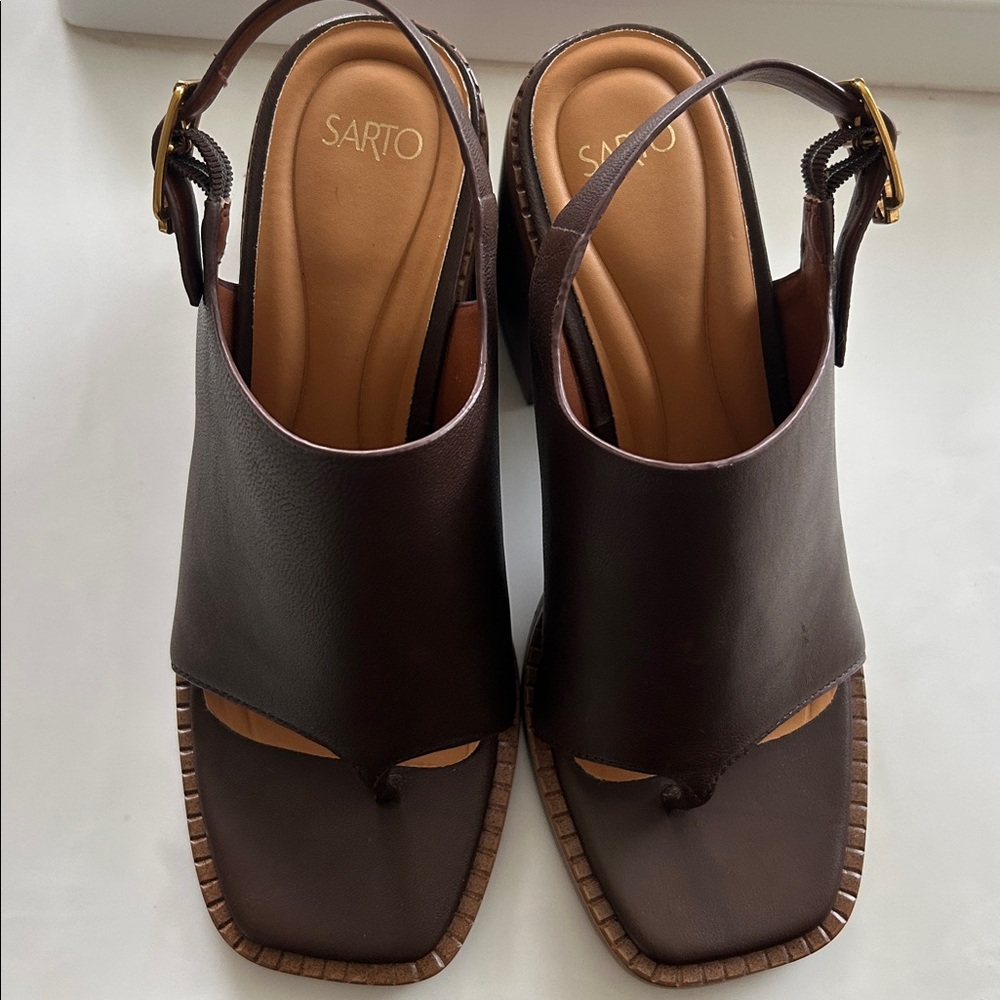 Sandals - Picture 2 of 4